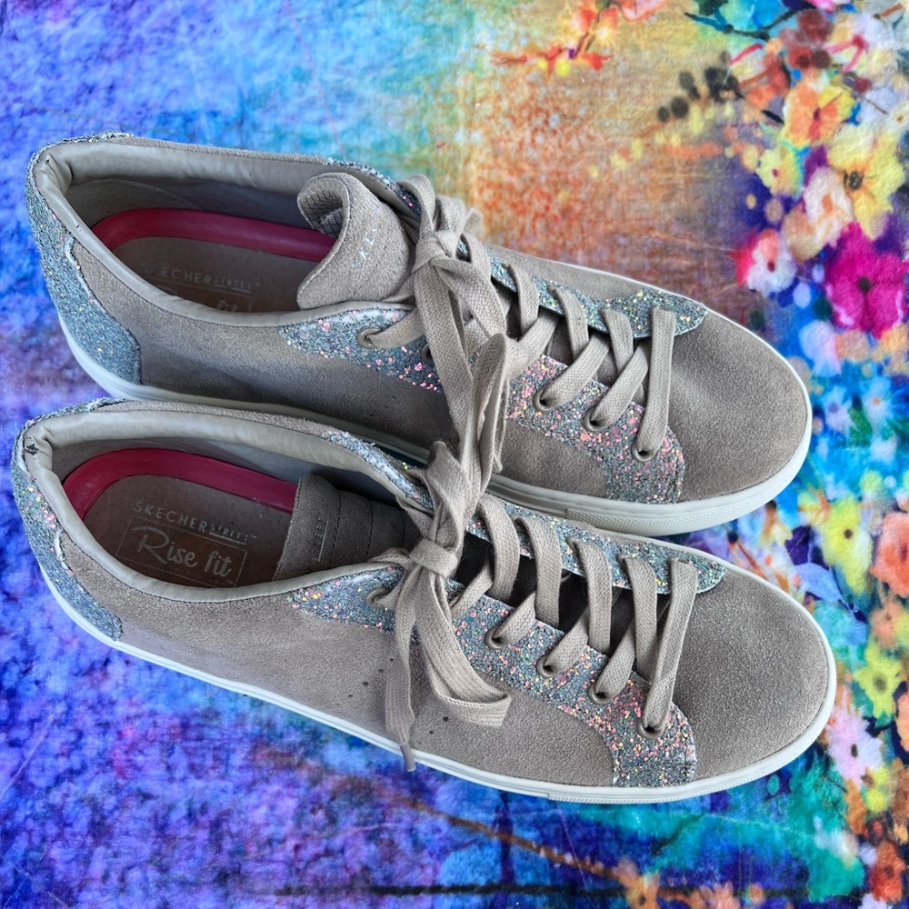 Skechers Sparkly Glitter Star Sneakers- Size 10
